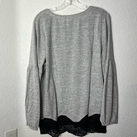 Maurice’s Gray Knit Long Sleeve Top Black Lace hem - Picture 6 of 11